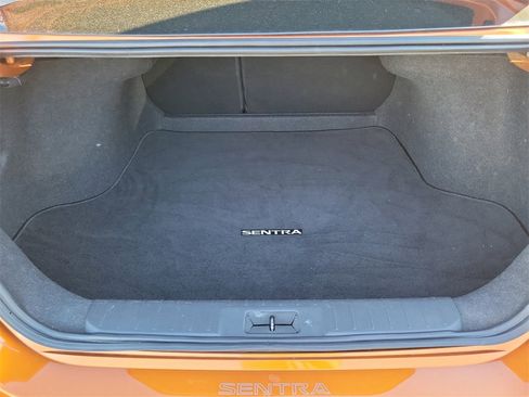 Used 2023 Nissan Sentra SR w/ SR Premium Package image 23