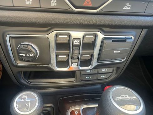 New 2026 Jeep Gladiator Sport image 23