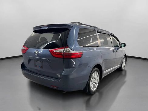 Used 2015 Toyota Sienna XLE w/ XLE Navigation Package AWD/4WD image 10