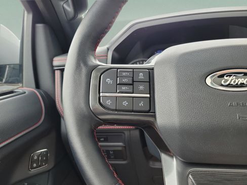 Used 2022 Ford Expedition Limited RWD image 23