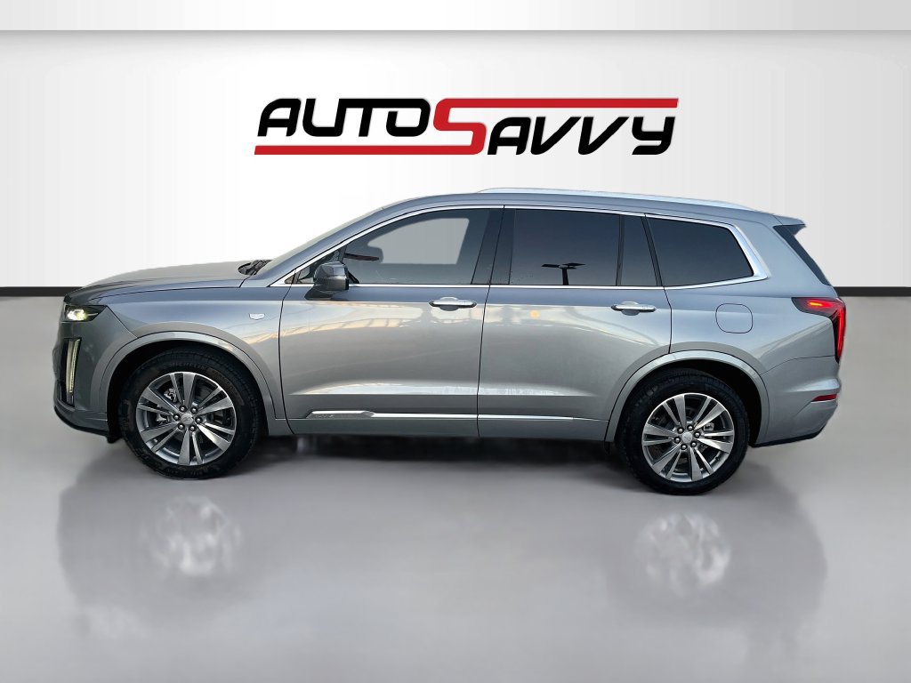 Used 2025 Cadillac XT6 Premium Luxury AWD/4WD image 4