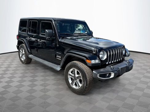 Used 2022 Jeep Wrangler Unlimited Sahara w/ Cold Weather Group image 4