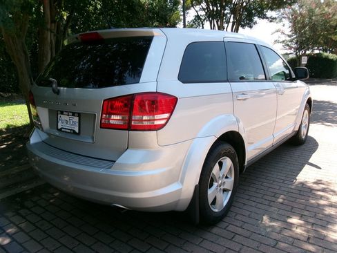 Used 2013 Dodge Journey American Value Package w/ Flexible Seating Group FWD image 6