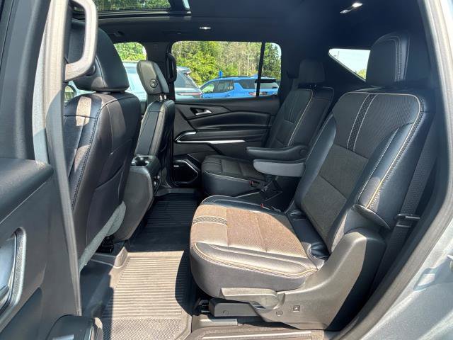 Used 2026 Chevrolet Traverse High Country w/ LPO, Floor Liner Package AWD/4WD image 12