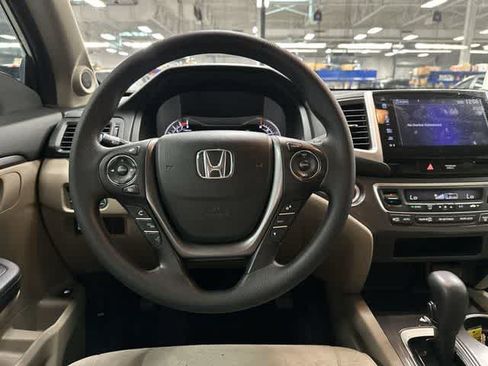 Used 2017 Honda Pilot EX image 15