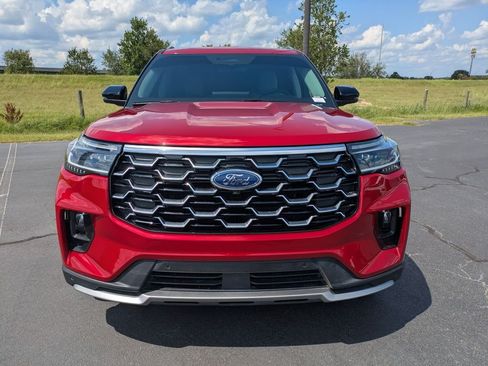 Used 2025 Ford Explorer Platinum w/ Ultimate Package RWD image 8