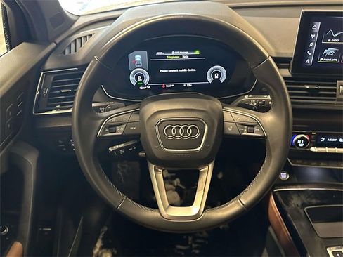 Used 2021 Audi Q5 e Premium Plus w/ Premium Plus Package image 18