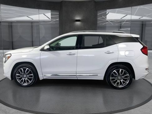 Used 2022 GMC Terrain Denali AWD/4WD image 8