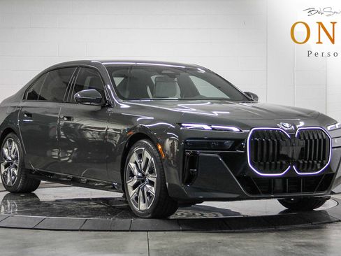 New 2026 BMW 740i w/ Premium Package image 1