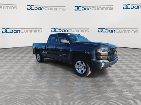 Used 2019 Chevrolet Silverado 1500 LT w/ All Star Edition image 3