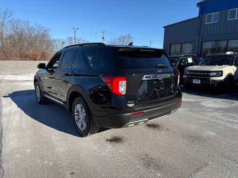 Used 2022 Ford Explorer XLT w/ Equipment Group 202A image 24