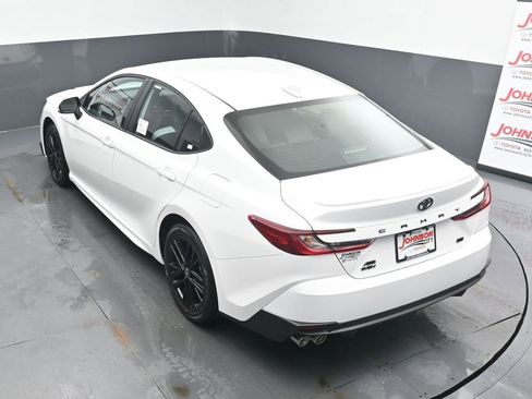 New 2026 Toyota Camry SE image 25