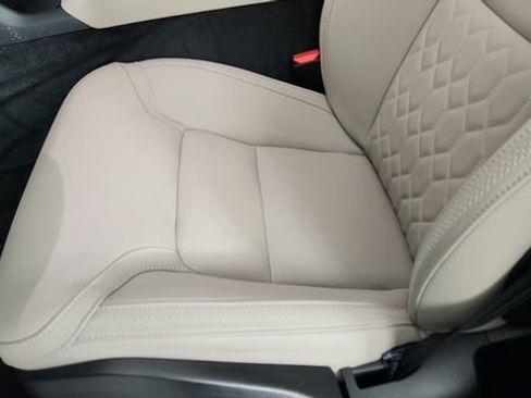 Certified 2026 Volvo XC90 B6 Plus w/ Protection Package Premier AWD/4WD image 13