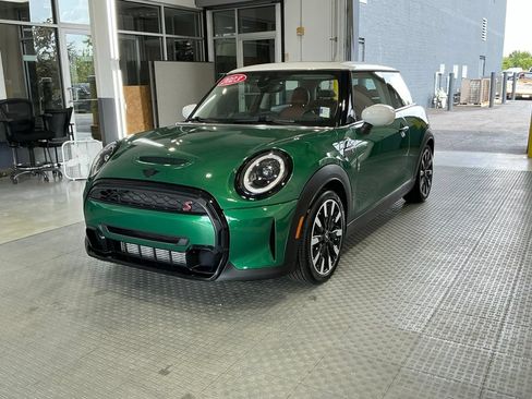 Used 2023 MINI Cooper S w/ Signature Upholstery Package FWD image 2