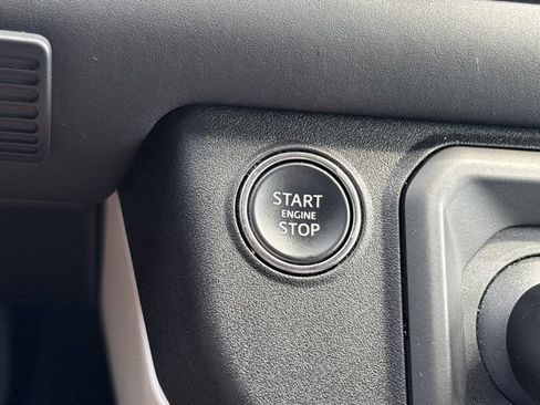 Used 2025 Land Rover Defender 110 S AWD/4WD image 30