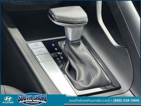 Certified 2023 Hyundai Elantra SEL w/ Winter Weather Package image 32