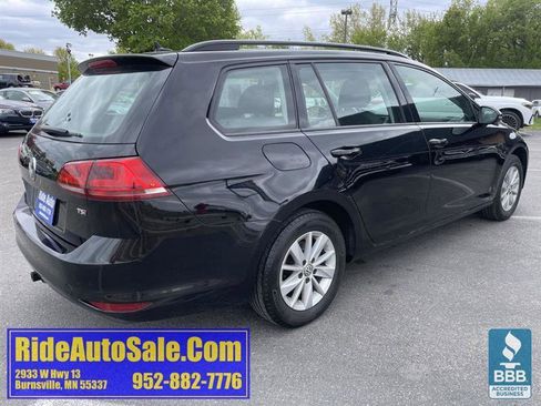 Used 2016 Volkswagen Golf S FWD image 5