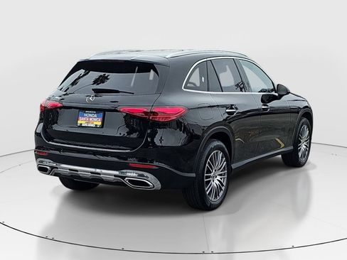 Used 2026 Mercedes-Benz GLC 300 image 5