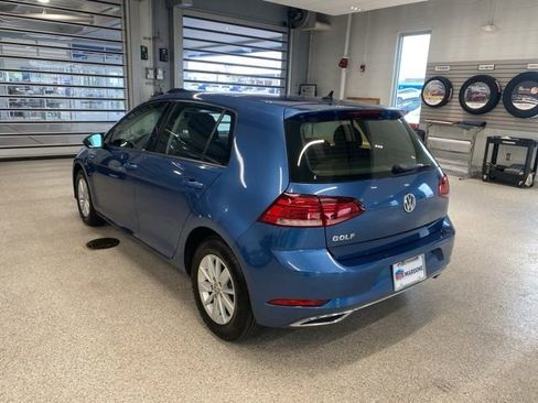 Used 2019 Volkswagen Golf S image 8