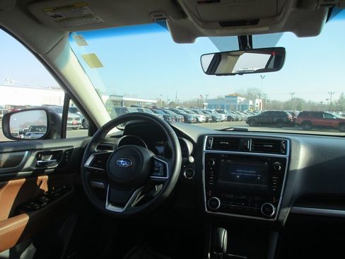 Used 2019 Subaru Outback 2.5i Touring w/ Popular Package #3A image 23