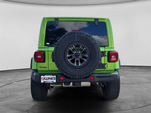 Used 2025 Jeep Wrangler Unlimited Rubicon 392 AWD/4WD image 9