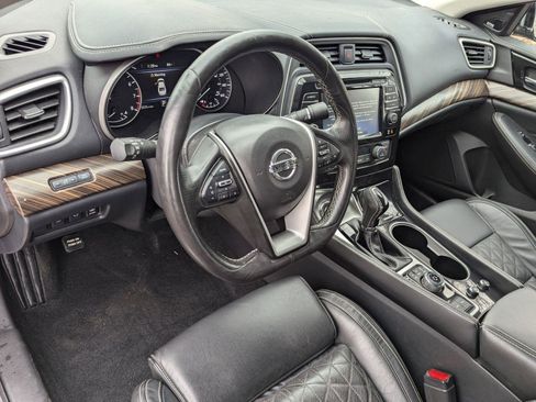 Used 2017 Nissan Maxima Platinum w/ Medallion Package image 4