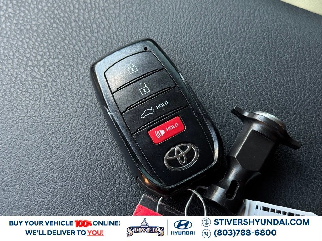 Used 2025 Toyota Camry LE FWD image 35