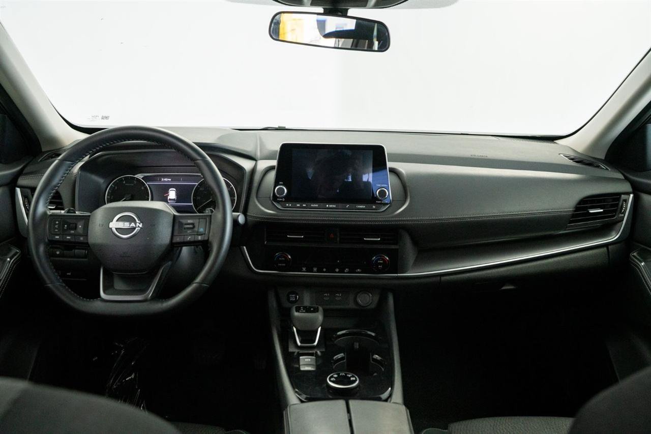 Used 2026 Nissan Rogue SV AWD/4WD image 13