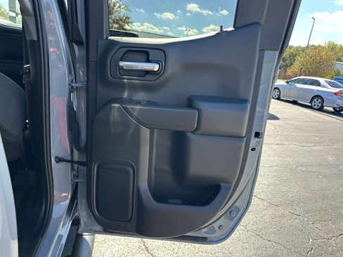 Certified 2025 Chevrolet Silverado 1500 Custom w/ Turbomax Blackout Package image 17