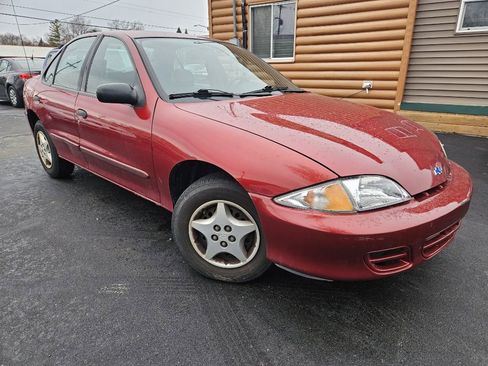 Used 2000 Chevrolet Cavalier Sedan image 3