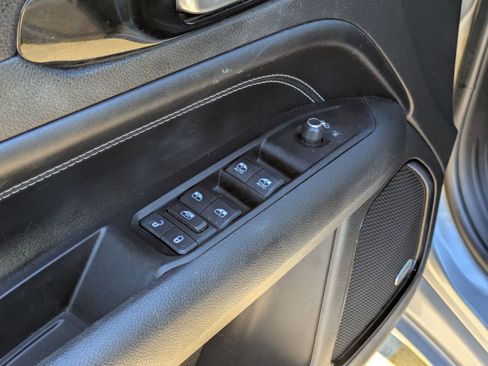 Used 2022 Jeep Compass High Altitude AWD/4WD image 12
