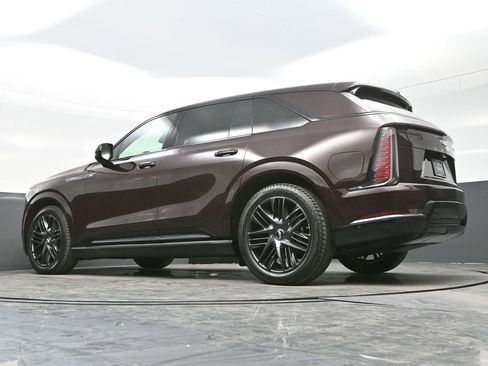 New 2025 Cadillac Escalade IQ Sport 2 w/ LPO, ONYX Package image 25