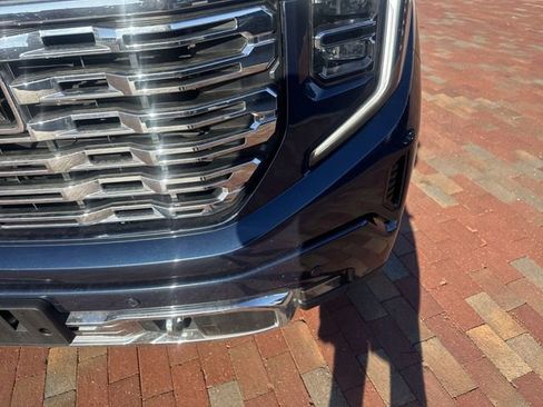 Used 2022 GMC Sierra 1500 Denali w/ Technology Package AWD/4WD image 24