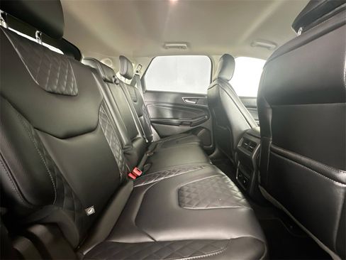 Used 2024 Ford Edge Titanium image 20