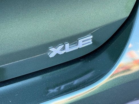 Certified 2024 Toyota Highlander XLE image 14