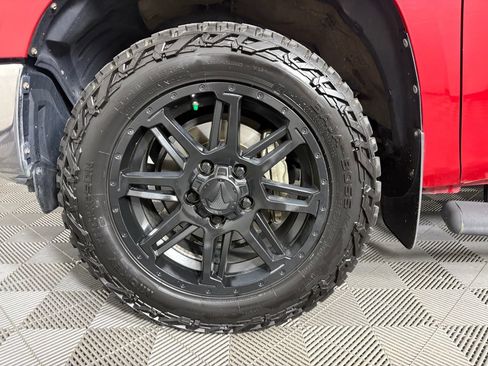 Used 2018 Toyota Tundra SR5 w/ SR5 Upgrade Package RWD image 10