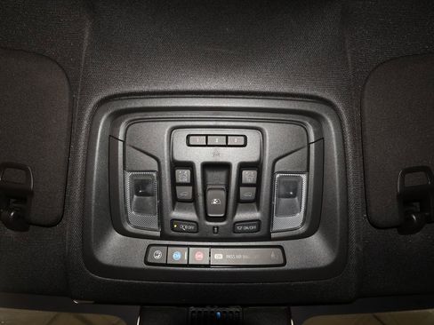 Certified 2024 GMC Sierra 1500 AT4 w/ Technology Package image 34