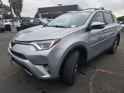 Used 2016 Toyota RAV4 XLE w/ Protection Package image 2