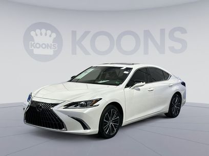 Used 2023 Lexus ES 300h w/ Premium Package