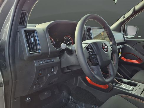 New 2026 Nissan Frontier PRO-4X w/ Pro-4x Convenience Package AWD/4WD image 13