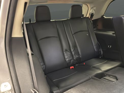 Used 2018 Dodge Journey GT w/ Nav & Sun Group AWD/4WD image 27