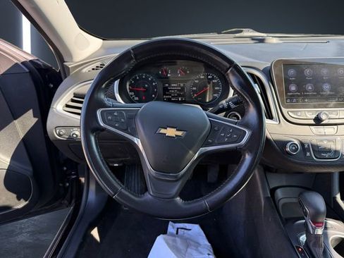 Used 2022 Chevrolet Malibu RS image 12