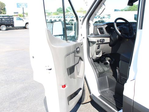 Used 2023 Ford Transit 250 148 High Roof RWD image 25