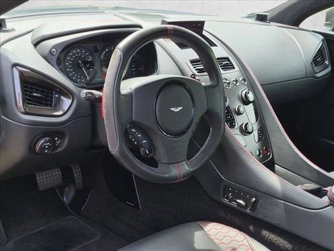 Used 2015 Aston Martin Vanquish Coupe RWD image 9