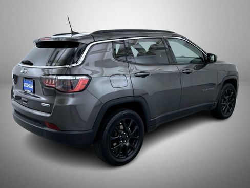 Certified 2022 Jeep Compass Latitude AWD/4WD image 5