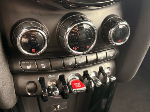 Certified 2022 MINI Cooper S image 18