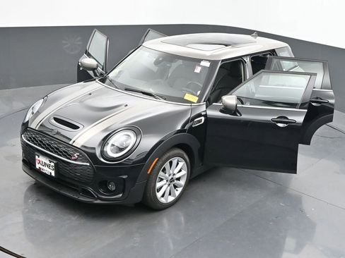 Used 2023 MINI Cooper Clubman S w/ Premium Package image 89