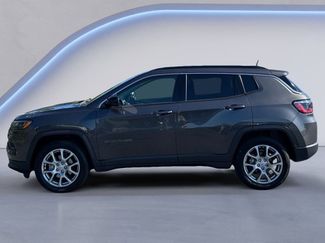 Used 2022 Jeep Compass Latitude w/ Sun and Sound Group video 2