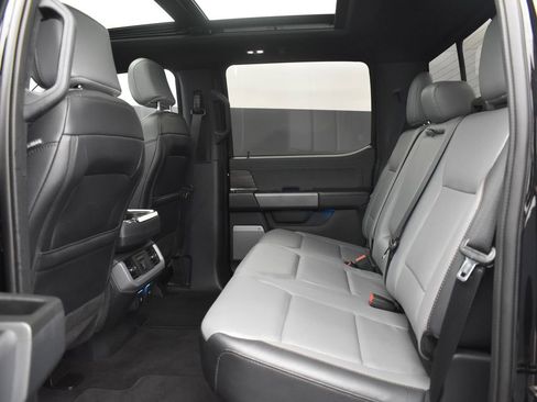 Used 2024 Ford F150 Lightning Lariat image 10