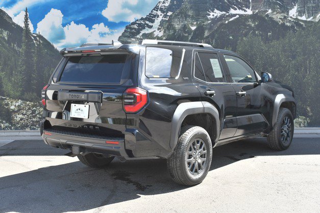 Certified 2025 Toyota 4Runner SR5 AWD/4WD image 3